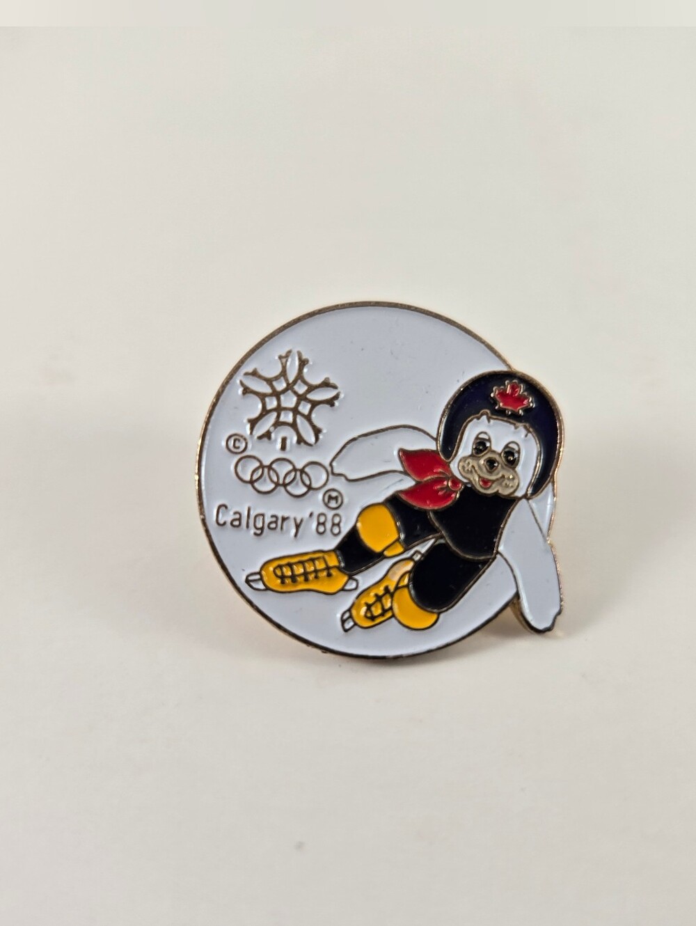 1988 Calgary Winter Olympics enamel pin